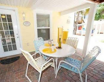 Anna Maria Beach Cottages Exterior photo